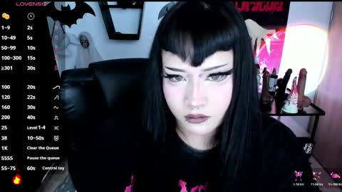 Cris online show from November 24, 9:46 pm