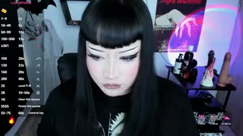 Cris online show from July 23, 9:01 pm
