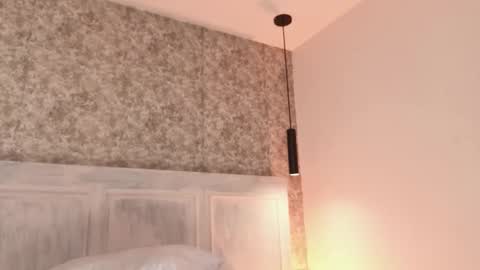 Cristal  online show from December 19, 2:12 pm