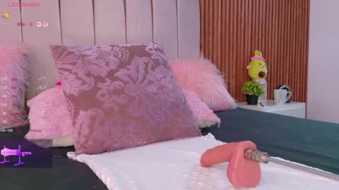 STEFANYIG cristalsubin online show from November 18, 12:19 pm