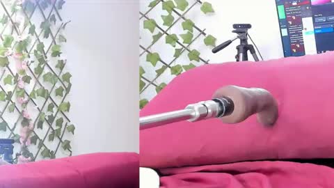 Snapshot of cristal_thompson_ chatting on September 12, 3:03 pm cristal_thompson_ online show from September 12, 3:03 pm