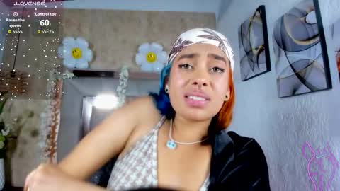   online show from December 19, 8:04 pm