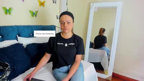 cristal walker online show from October 17, 11:36 am