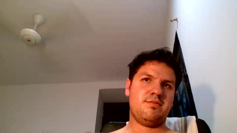 cristopher3042 online show from July 6, 11:17 pm