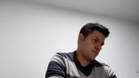 cristopher3042 online show from February 20, 2:07 am