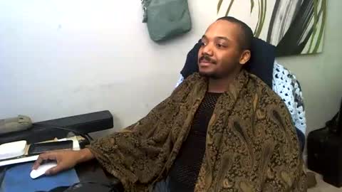 crow_malice online show from April 7, 3:25 pm