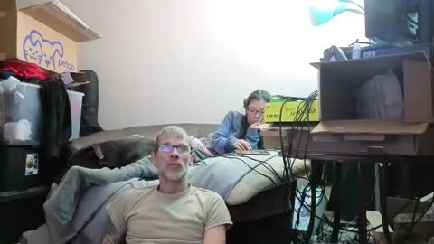 Crownandkat online show from February 4, 7:56 am