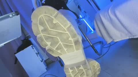 Cruel Siren online show from September 21, 7:40 pm