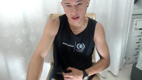 crys_22 online show from November 11, 6:04 am