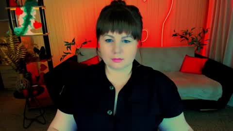 Anna online show from June 26, 7:08 pm