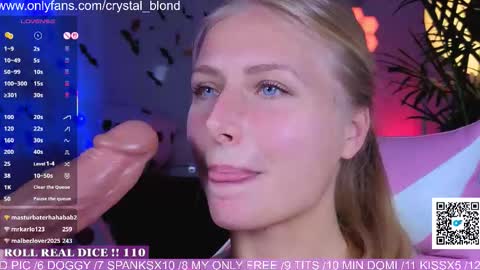 Snapshot of crystal_blond chatting on October 10, 12:05 am Crystal online show from October 10, 12:05 am