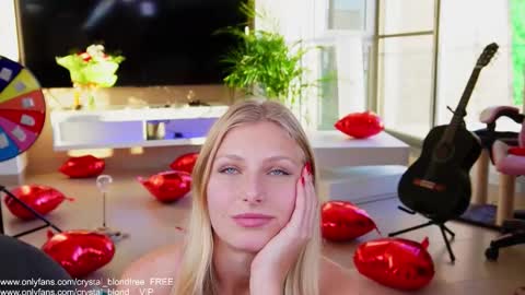 Crystal online show from February 14, 5:37 pm