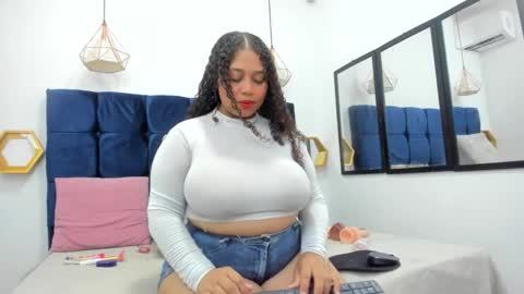 crystal_butterfly1 online show from October 11, 1:16 pm