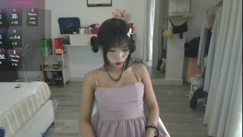 Crystal lee online show from August 3, 8:05 am