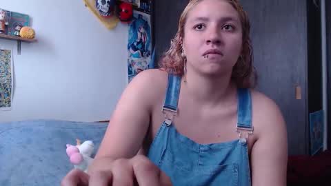 Crystal shadow online show from November 18, 1:47 pm