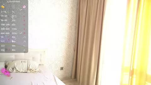 Snapshot of crystall_bliss chatting on September 27, 2:26 pm Nika online show from September 27, 2:26 pm
