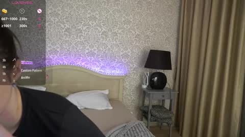 Snapshot of crystall_bliss chatting on September 13, 6:54 pm Nika online show from September 13, 6:54 pm
