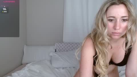 Nikki online show from December 17, 4:52 am