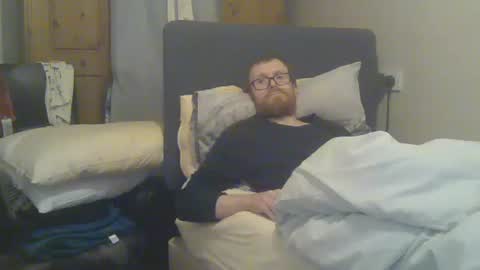 chris online show from November 26, 12:19 am