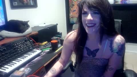     online show from February 9, 5:19 am