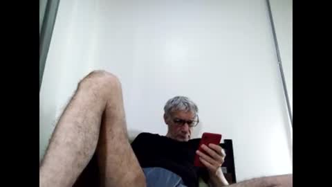 Snapshot of cucaio18 chatting on March 12, 2:20 am BIG UNCUT HARD COCK online show from March 12, 2:20 am
