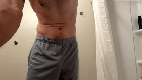 Snapshot of cum_play_1030 chatting on October 1, 2:43 am cum_play_1030 online show from October 1, 2:43 am