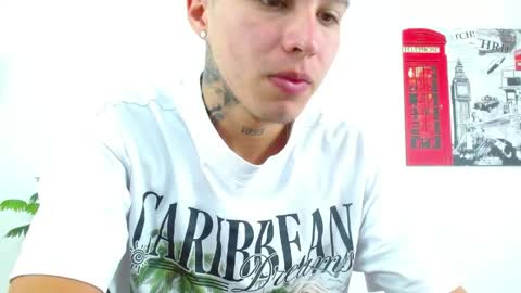 cumandres online show from April 20, 2:53 pm