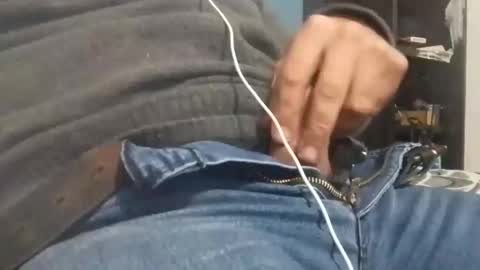 cumbian_chero online show from February 12, 1:42 am