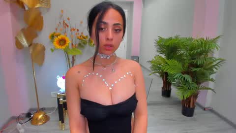 cupcake_izzy online show from June 4, 6:58 pm