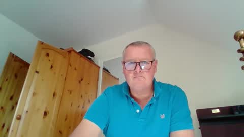 curiousax77 online show from October 1, 1:21 pm