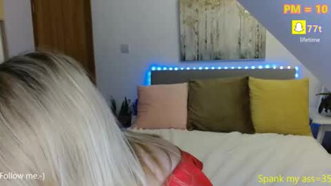 FREE Instagram dancingneighbour online show from May 7, 10:49 pm