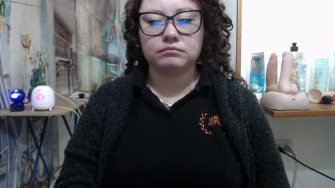 Vannesa online show from April 9, 6:19 am