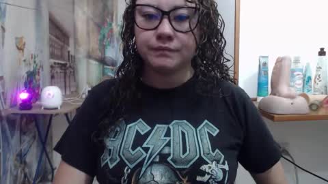 Vannesa online show from March 9, 8:13 pm