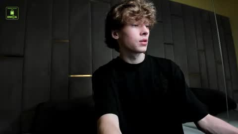 KEVIN online show from September 18, 8:57 pm