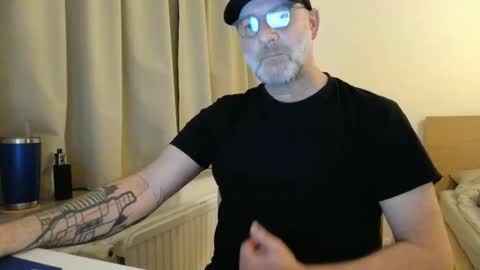 Curman85 online show from March 18, 11:43 pm