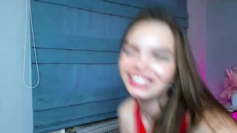 Snapshot of curvy_dynamite chatting on September 9, 1:16 am Sammy online show from September 9, 1:16 am
