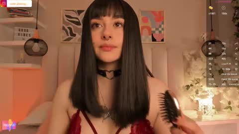 Amber  online show from December 3, 8:53 pm