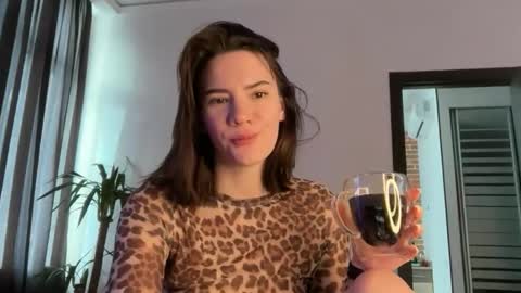 cute_bubbles online show from May 31, 3:11 pm