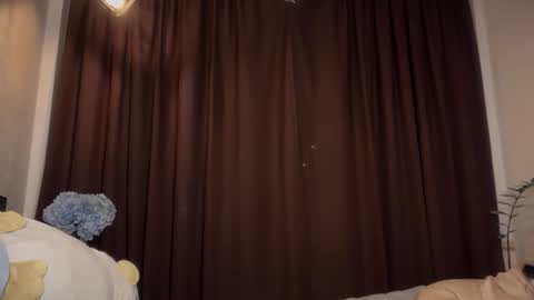 Snapshot of cute_bubbles chatting on September 19, 6:11 pm cute_bubbles online show from September 19, 6:11 pm