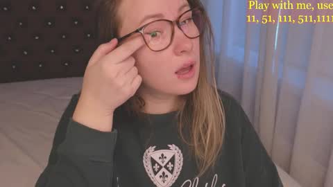 Everyday stream in the same time online show from February 24, 5:21 am