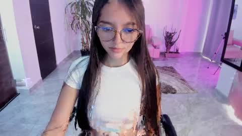 Bella Fox online show from April 6, 3:24 pm