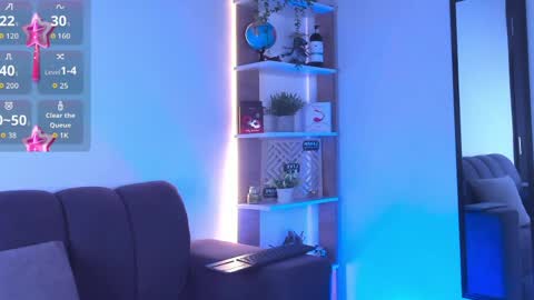 Cute horny1 online show from April 5, 11:29 am