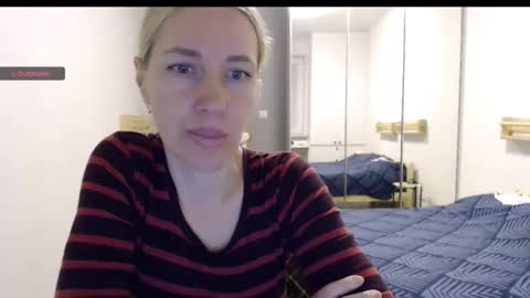 cute_lion_ online show from October 7, 5:42 pm