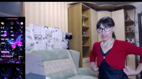 cute_lion_ online show from September 9, 11:54 am