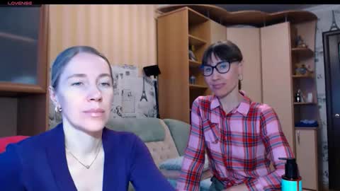 cute_lion_ online show from February 19, 11:20 am