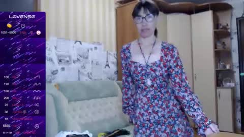 cute_lion_ online show from March 11, 11:55 am