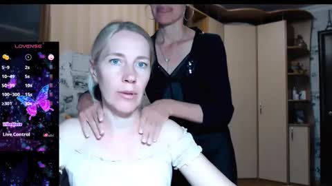 cute_lion_ online show from September 20, 1:14 pm