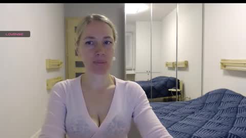 cute_lion_ online show from October 9, 6:35 pm