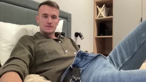 cute_skywalker online show from November 15, 7:26 pm