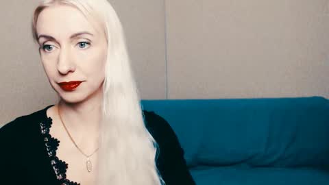 Snapshot of cute_smile_shy chatting on February 25, 6:55 pm cute_smile_shy online show from February 25, 6:55 pm